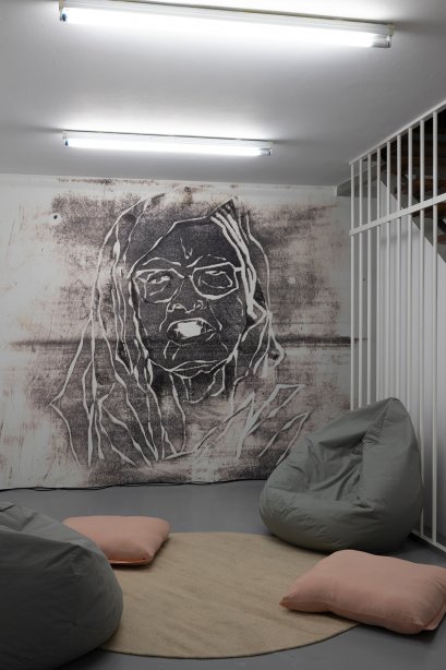 Amna Elhassan - Resonance of Absence, Ausstellungsansicht, 2025 © basis e.V., Foto: Nathalie Zimmermann