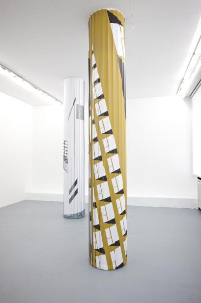 Ausstellungsansicht, Sandra Havlicek "jivin´ sturdy straps", basis 2013, Foto: Cem Yuecetas