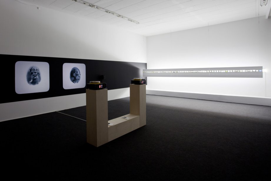 Installation View, Marianna Christofides - But see, even that is only appearance, basis 2015, Foto: Günther Dächert
