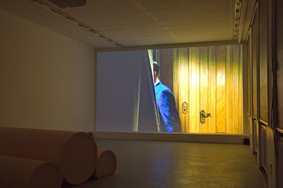 Ausstellungsansicht, on display "Sommer-Screening": Eli Cortiñas, basis 2014, Foto: Amin Weber